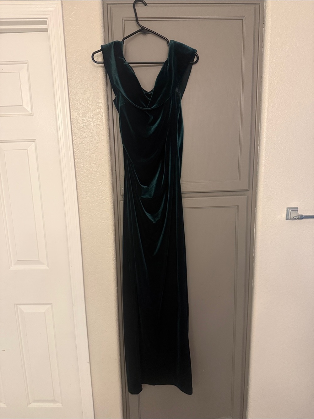 Xscape Emerald Green Velvet Cowl-Neck Maxi Gown